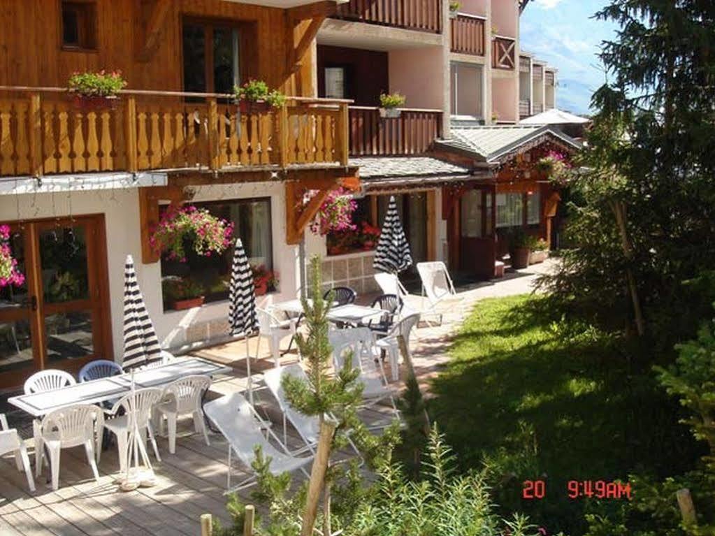 Hotel Le Gentiana Тин Екстериор снимка